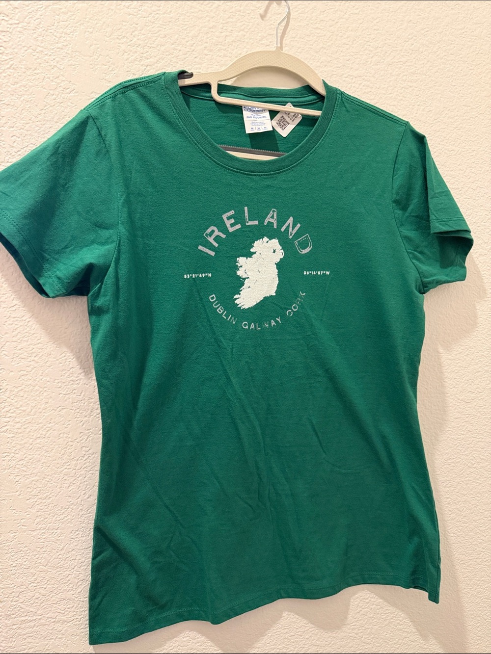 Ireland Graphic Tee for women’s Sz M- Green